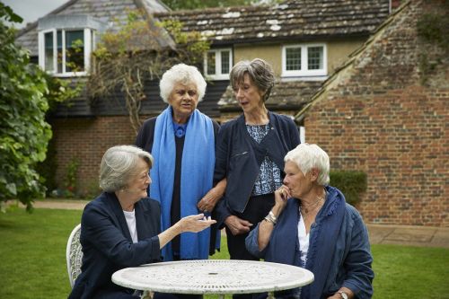 Tea with the Dames (Nothing like a Dame) – Τσάι με τις Κυρίες